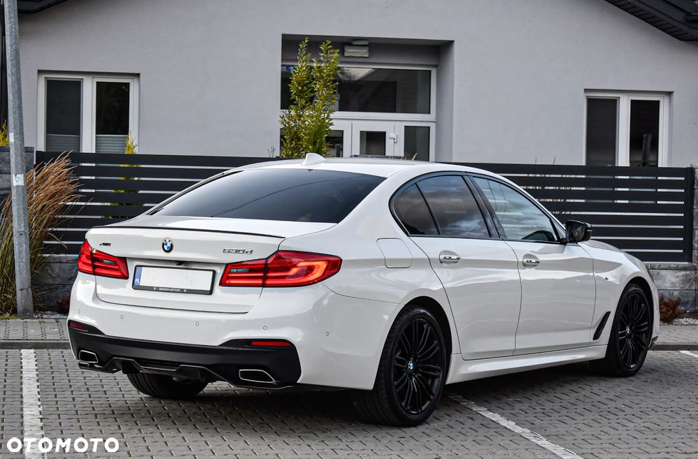 BMW Seria 5 530d Sport Line - 29