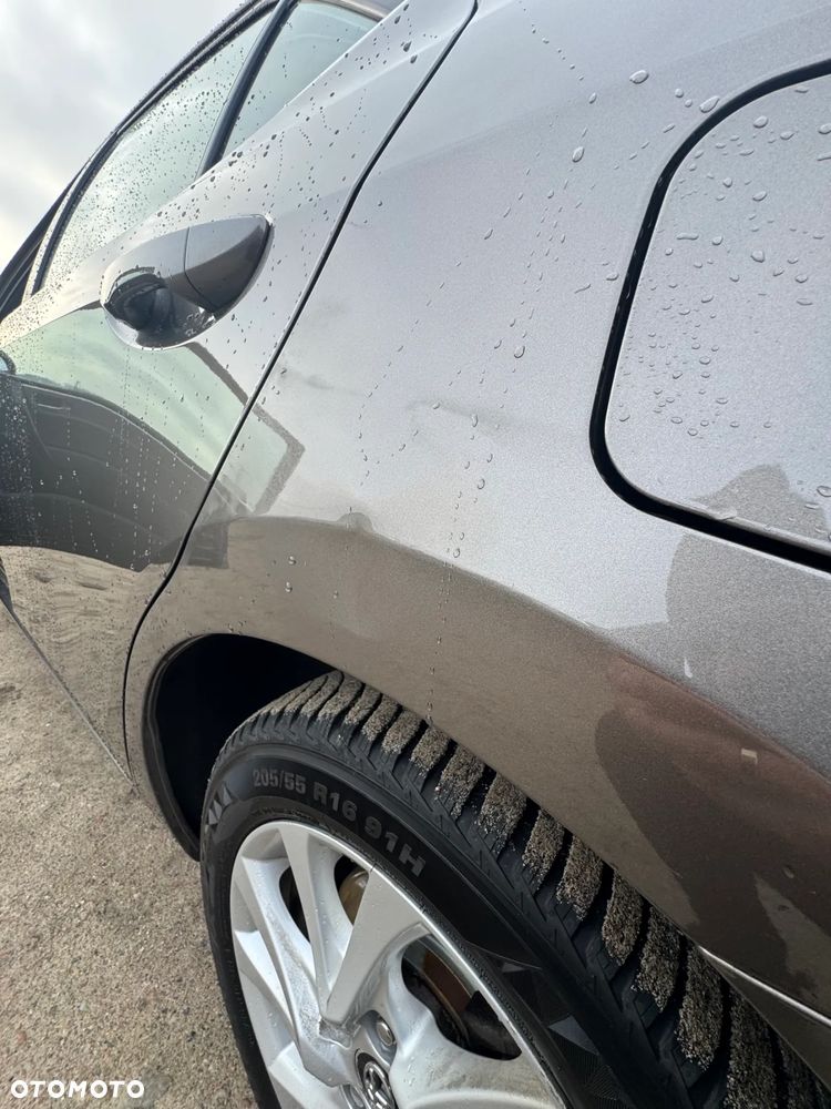 Toyota Corolla 1.6 Comfort - 19