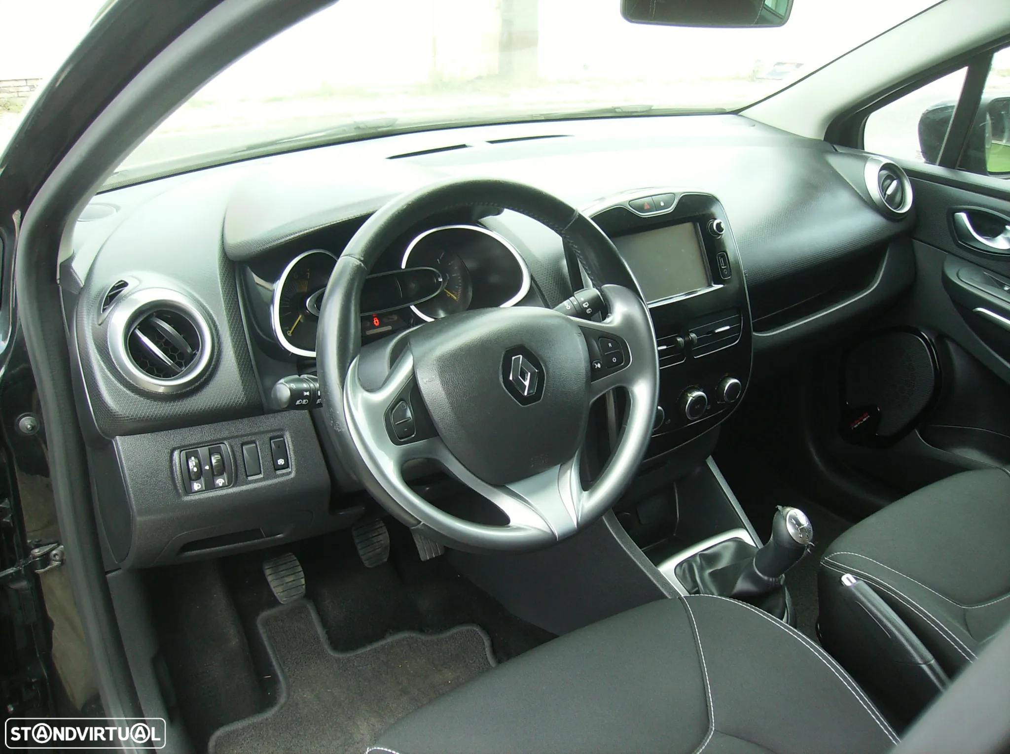 Renault Clio 0.9 TCe Limited Edition - 8