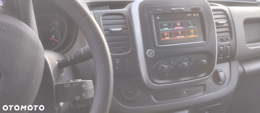 Renault Trafic - 12