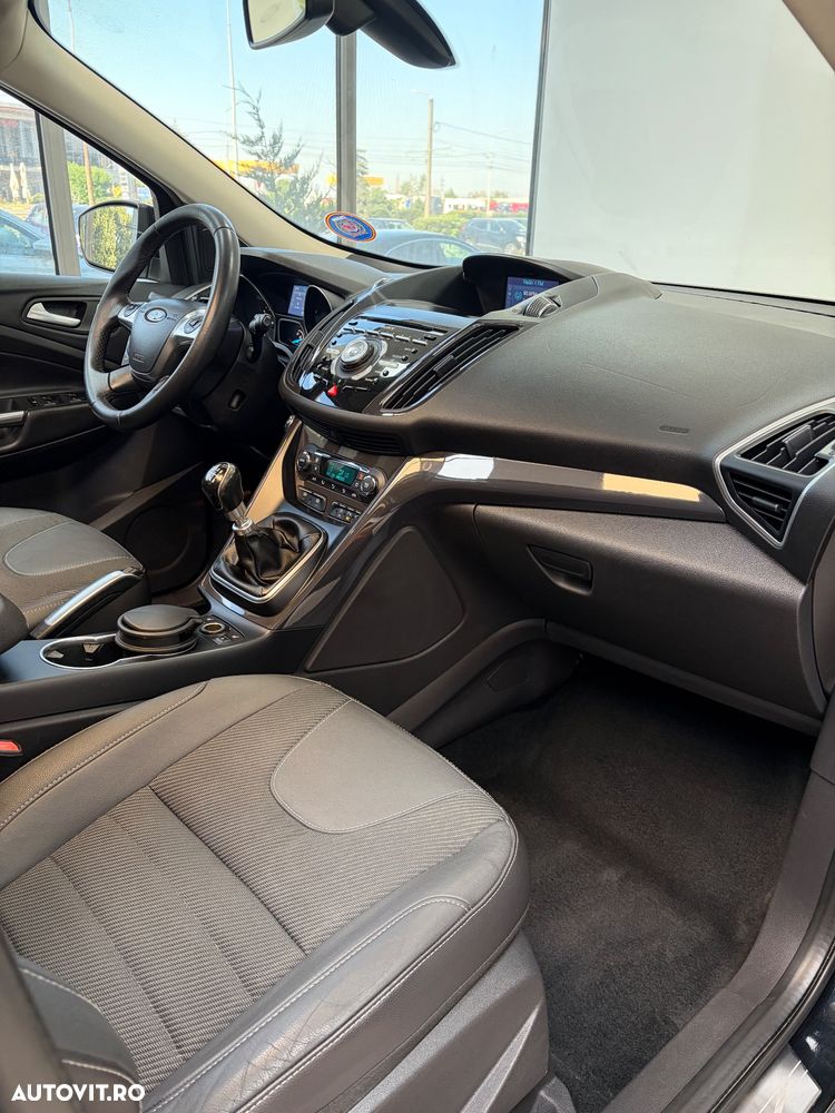 Ford Kuga 2.0 TDCi 4WD Titanium - 10
