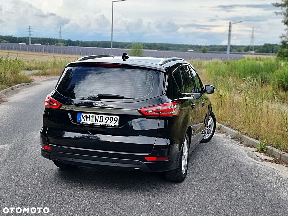 Ford S-Max - 14
