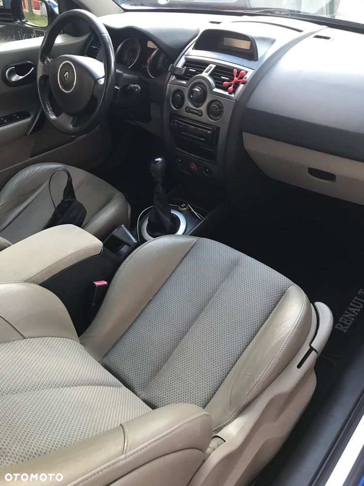 Renault Megane 1.5 dCi Privilege - 4