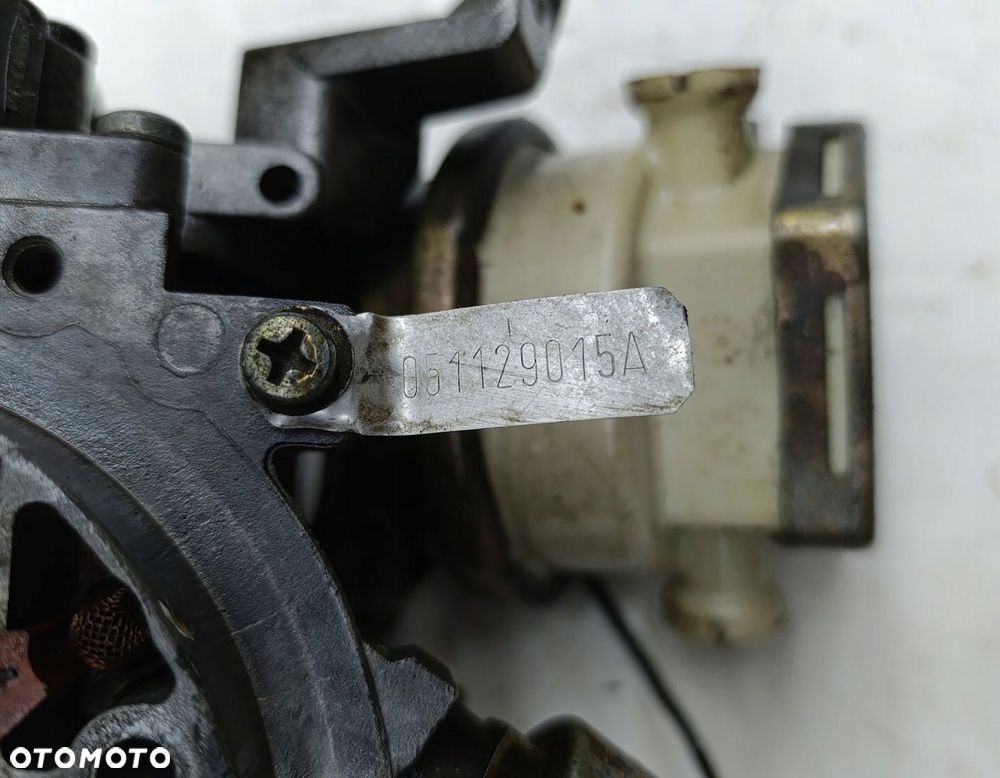 GAŹNIK VW GOLF II 1.3 051129015A / 2-EE - 5