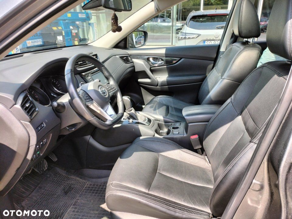 Nissan X-Trail - 8