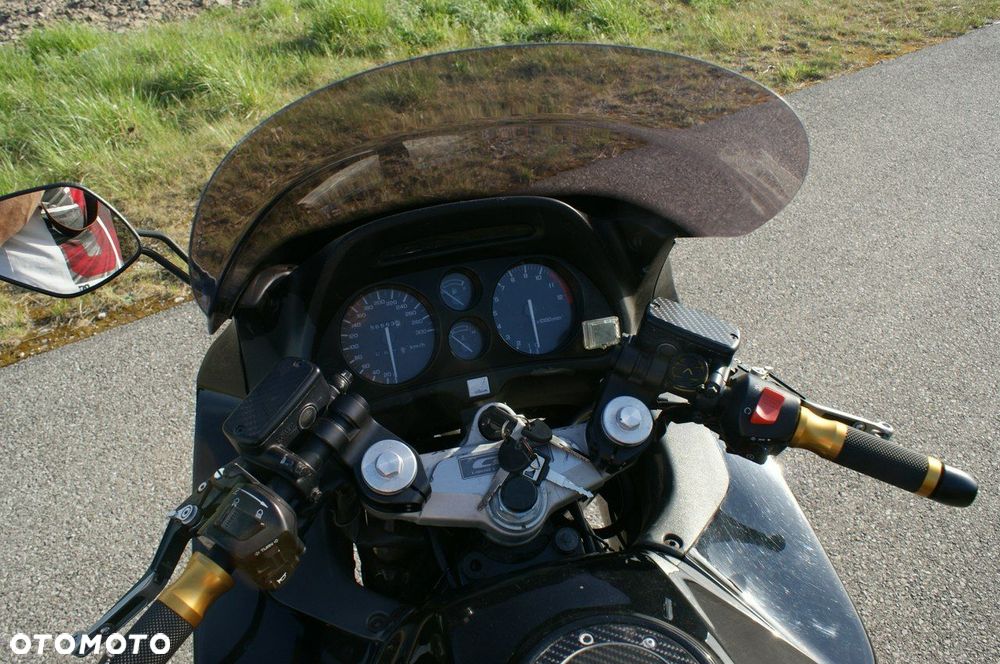 Honda CBR - 11