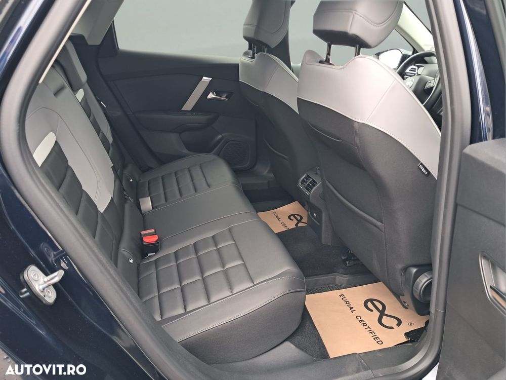 Citroën C4 1.2 eDCT6 MHEV MAX - 11