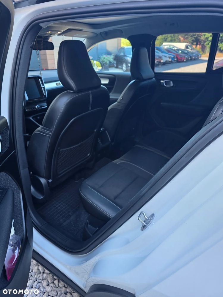 Volvo XC 40 D3 SCR Momentum - 13