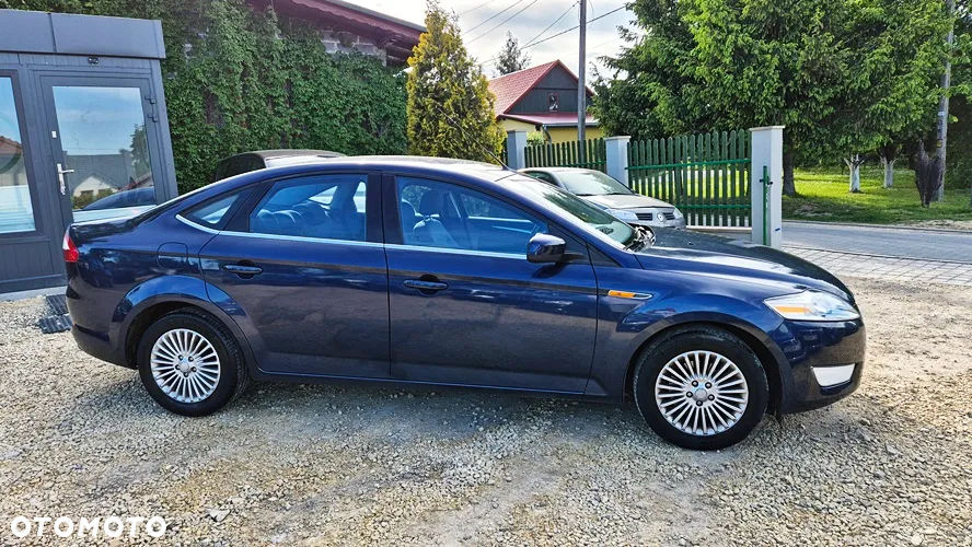Ford Mondeo 2.0 FF Titanium - 12