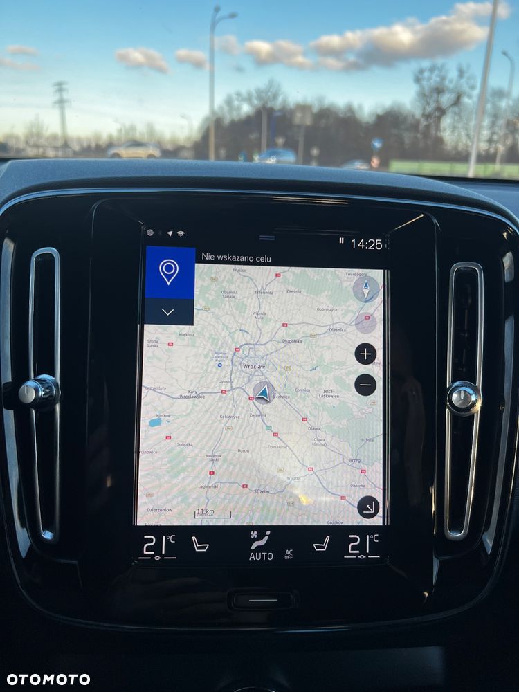 Volvo XC 40 T4 AWD Momentum Pro - 36