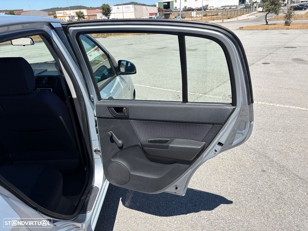 Hyundai Getz 1.1 First Plus - 12