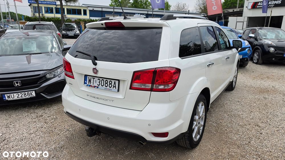 Fiat Freemont 2.0 Multijet 16V DPF Automatik Allrad Lounge - 3