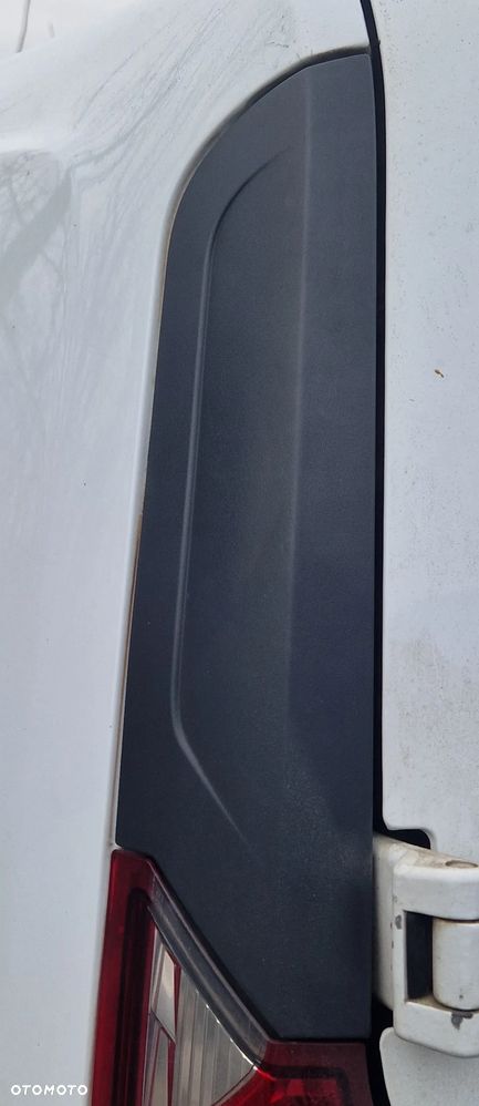 FORD TRANSIT CONNECT II ZAŚLEPKA NAD LAMPĘ TYŁ LEWA - 1