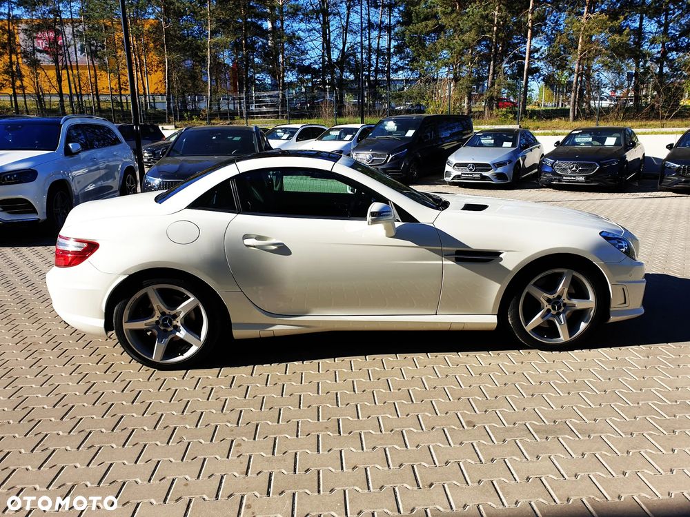 Mercedes-Benz SLK 250 (BlueEFFICIENCY) 7G-TRONIC - 29