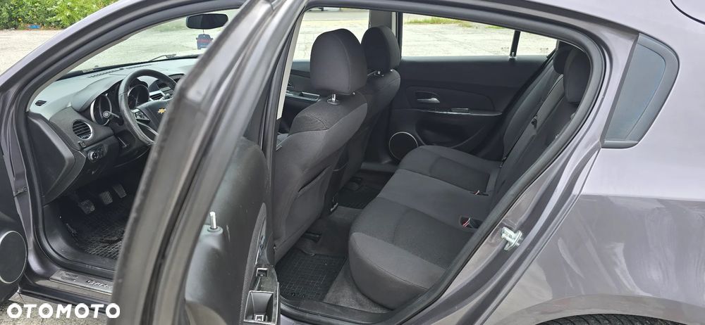 Chevrolet Cruze 1.8 LTZ - 31