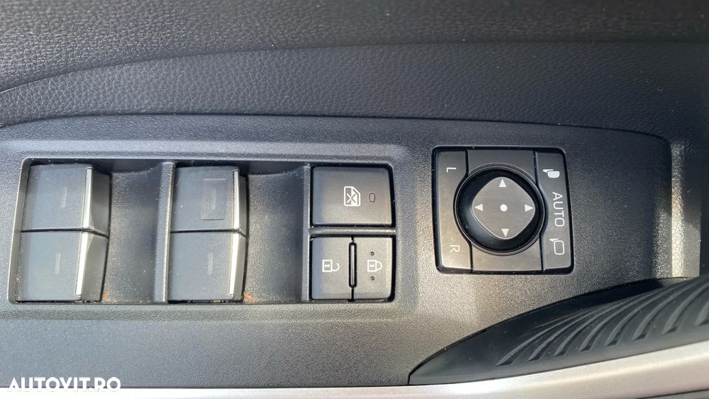 Toyota RAV4 2.5 VVT-iE 4x4 Dynamic - 11