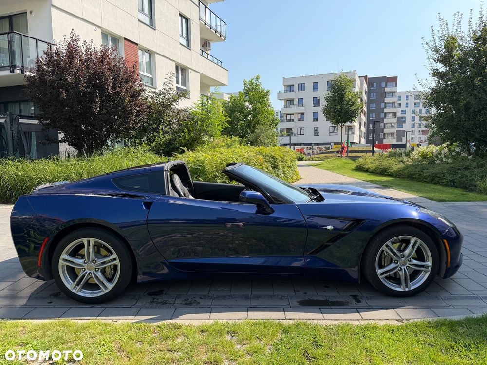 Chevrolet Corvette - 15