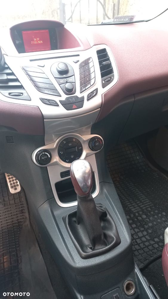 Ford Fiesta - 6