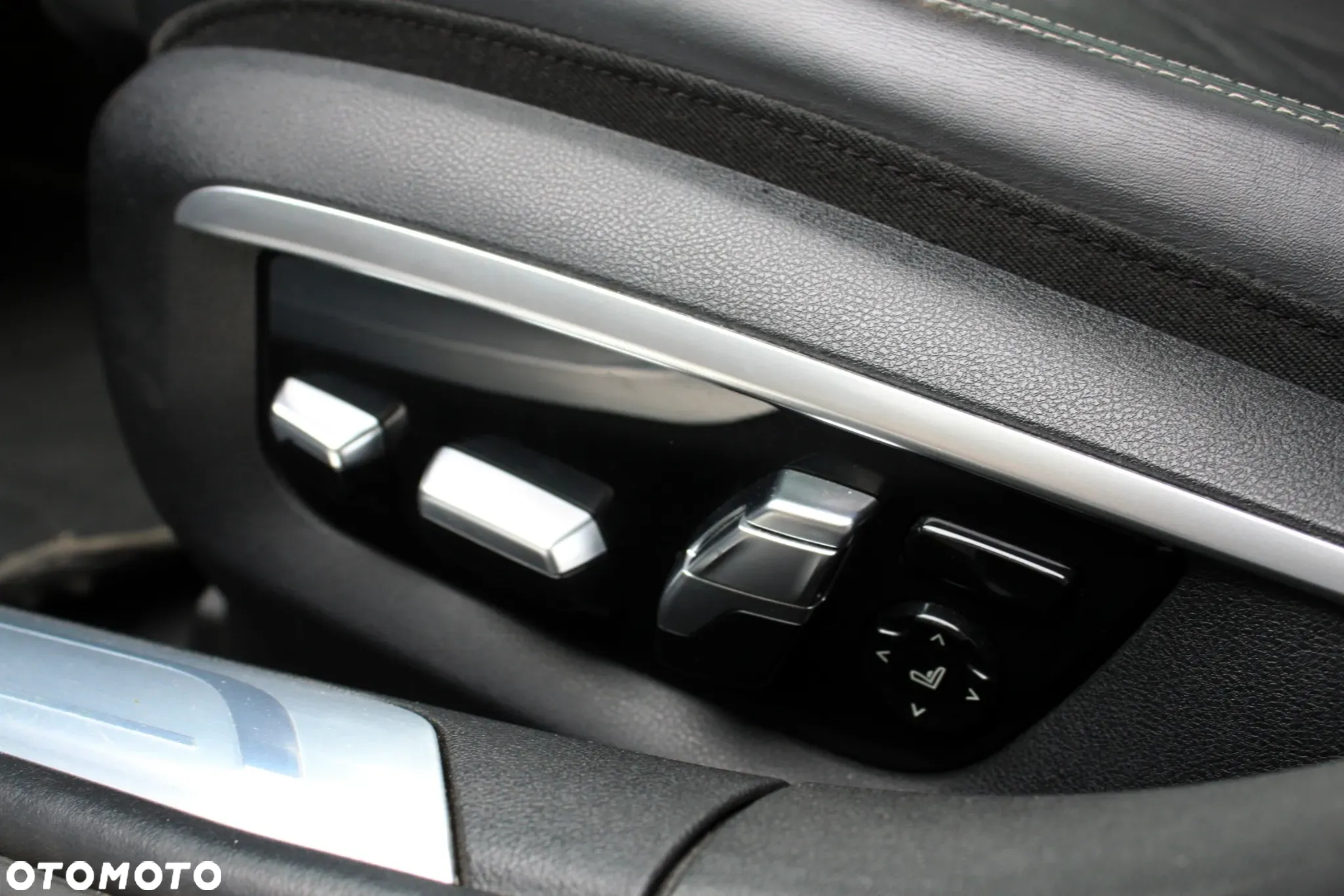 BMW Seria 7 750Li xDrive Edition Exclusive - 22