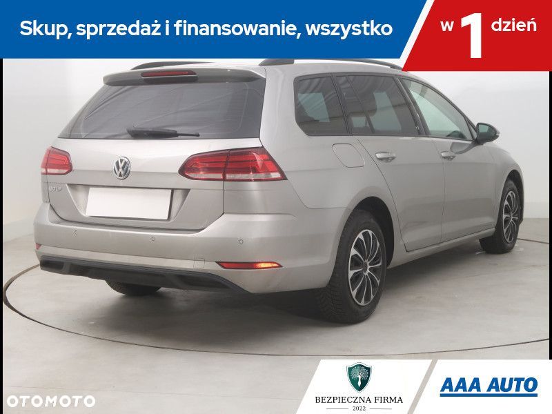 Volkswagen Golf Variant - 6