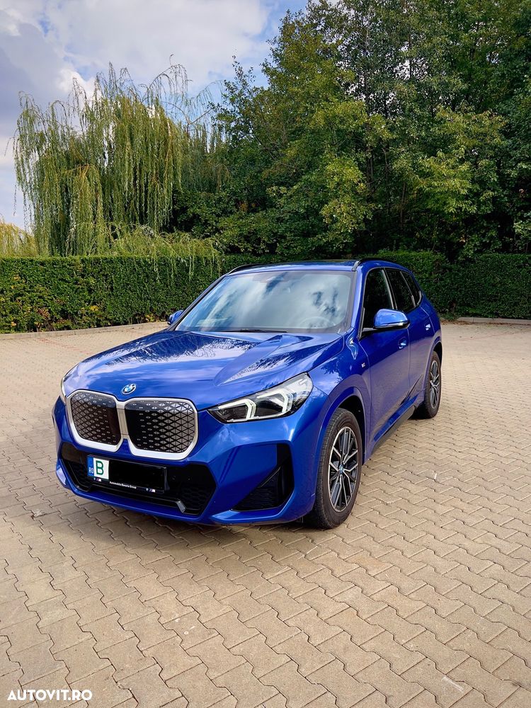 BMW Ix1 2024 photo 2