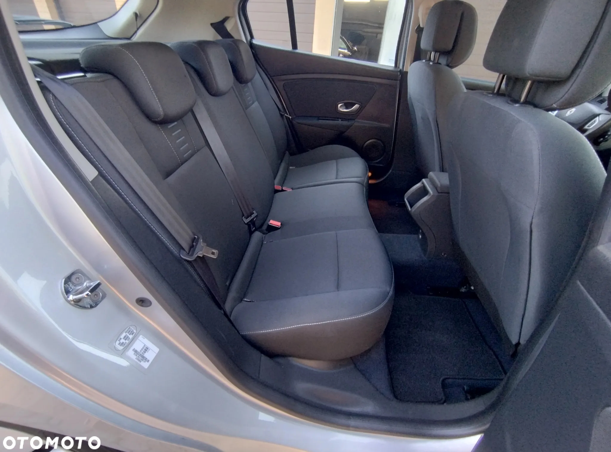 Renault Megane 1.6 16V 100 Authentique - 15
