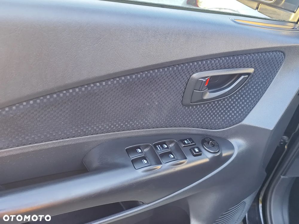 Hyundai Tucson 2.0 2WD GLS - 17