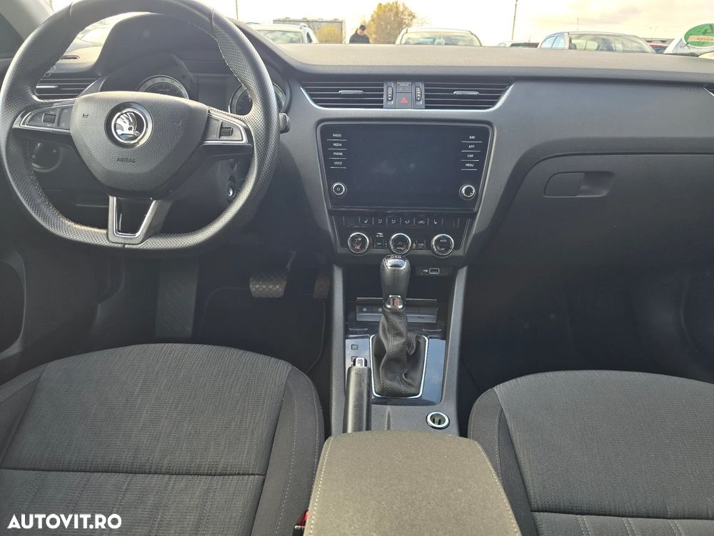 Skoda Octavia 2.0 TDI DSG Ambition - 9