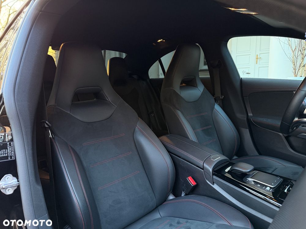Mercedes-Benz CLA 200 AMG Line 7G-DCT - 31
