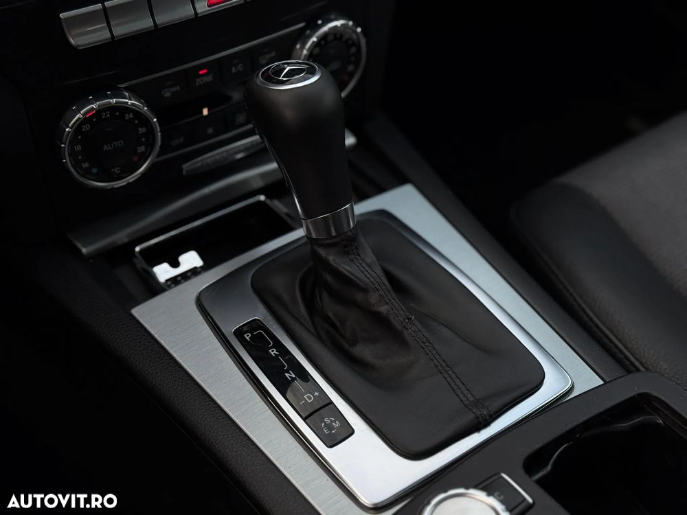 Mercedes-Benz C 220 (BlueTEC) d T 7G-TRONIC AMG Line - 9