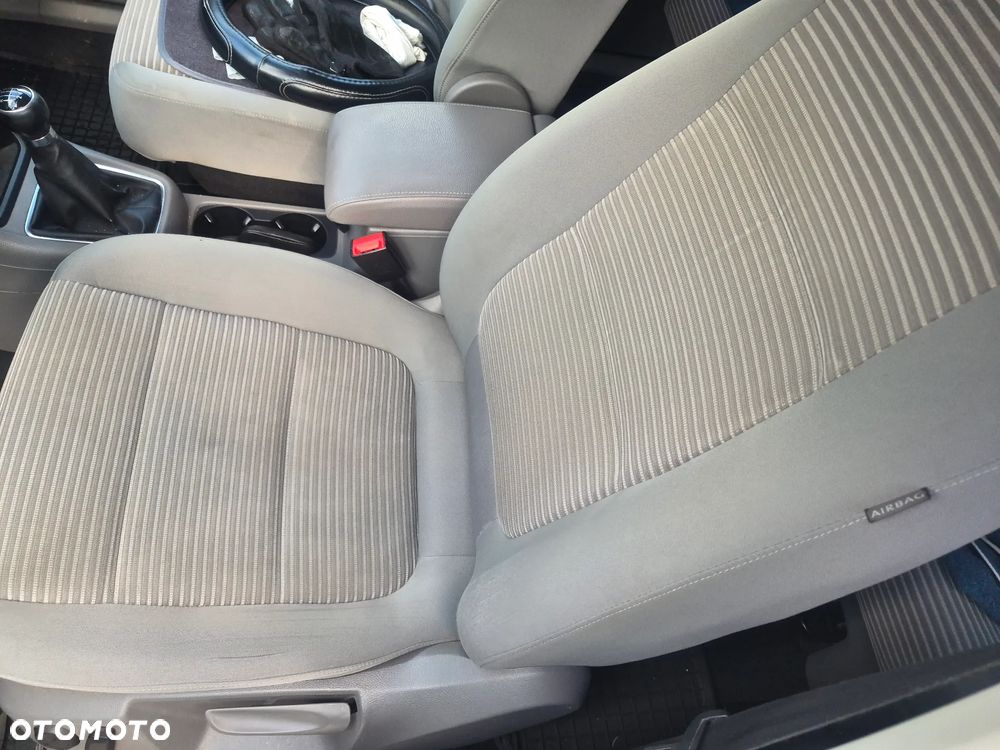 Seat Alhambra 2.0 TDI DPF Ecomotive - 4