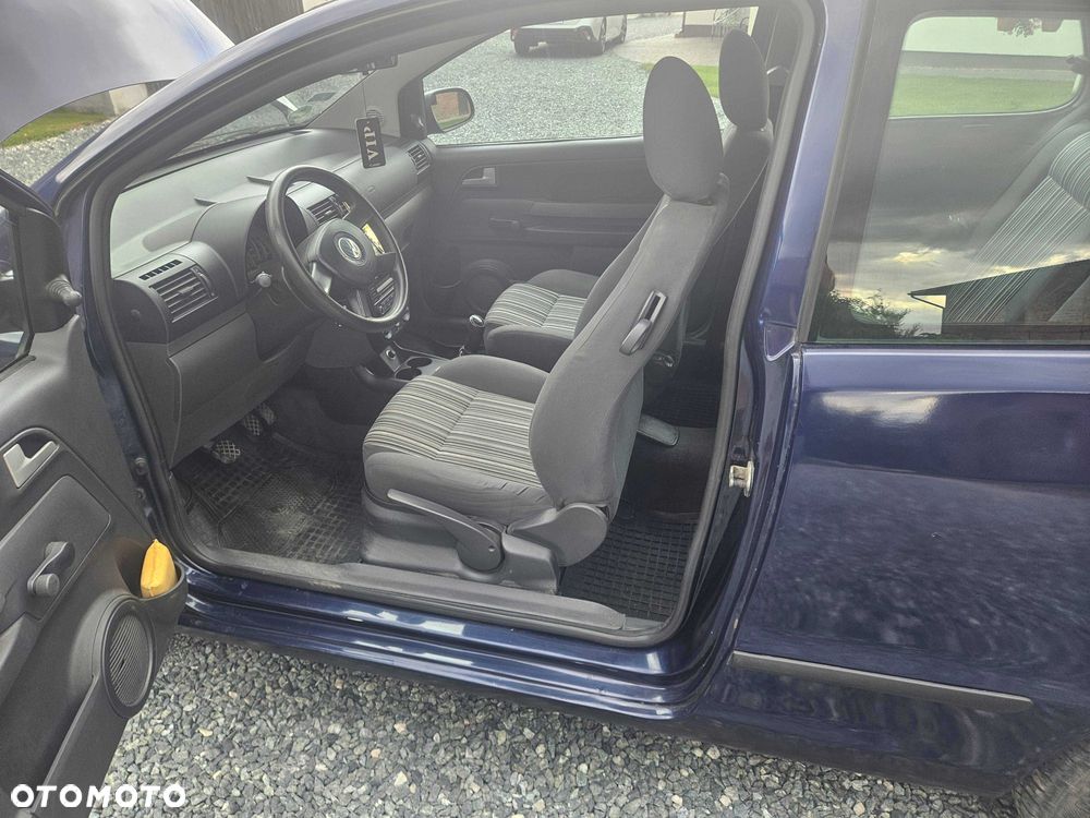 Volkswagen Fox - 6