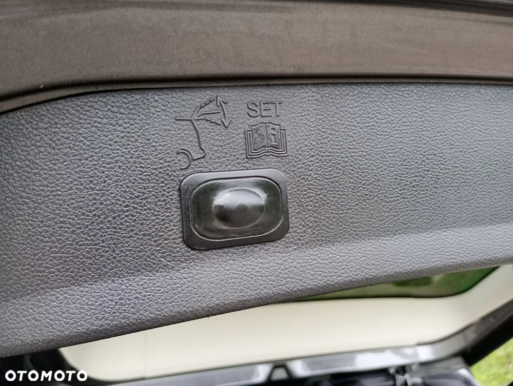 Ford Kuga 2.0 TDCi 4WD Titanium - 30