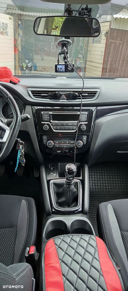 Nissan Qashqai - 25