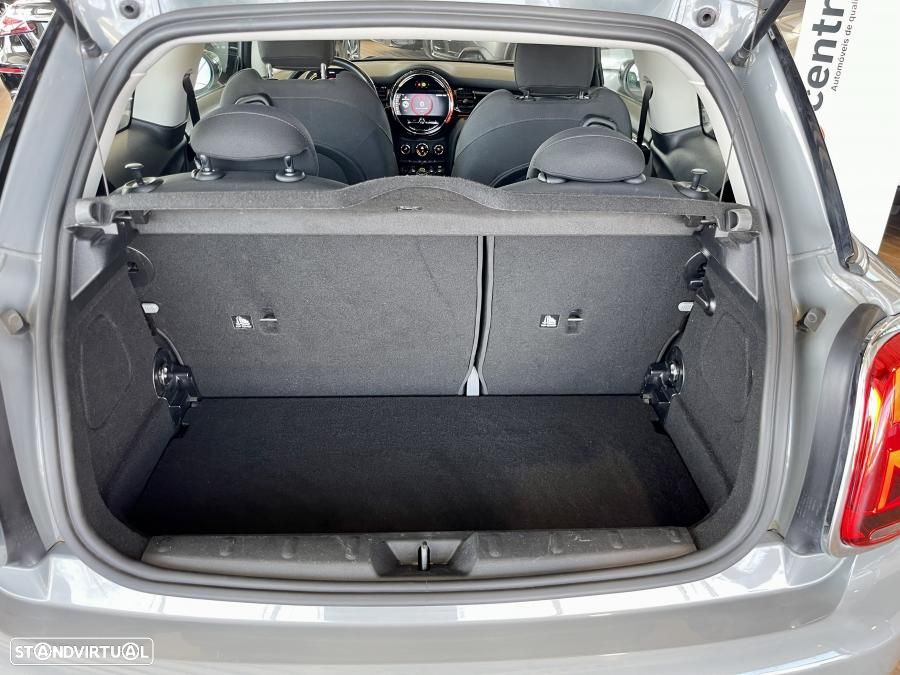 MINI 3 Portas Cooper SE Classic - 37