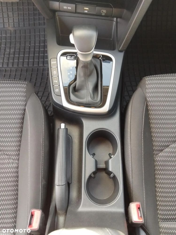 Kia XCeed 1.5 T-GDI M DCT - 18