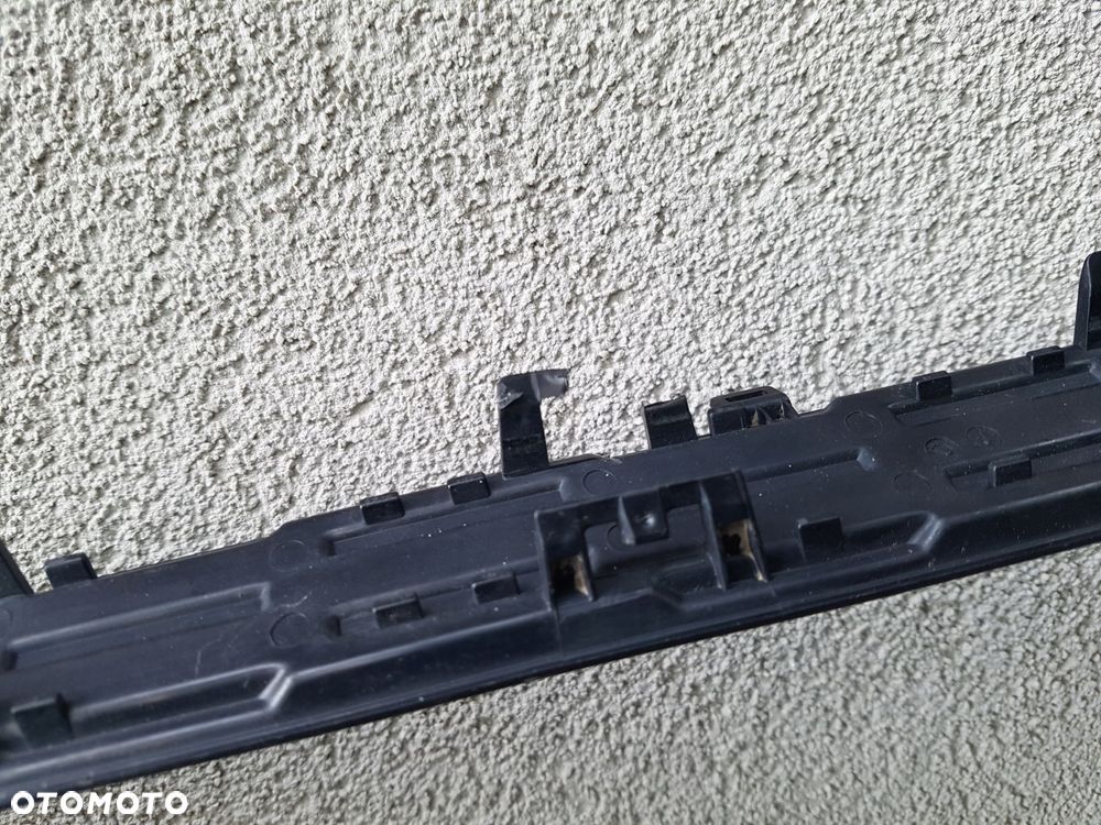 audi a8 d5 listwa kratka zderzaka tył środkowa 4n0807881a - 9