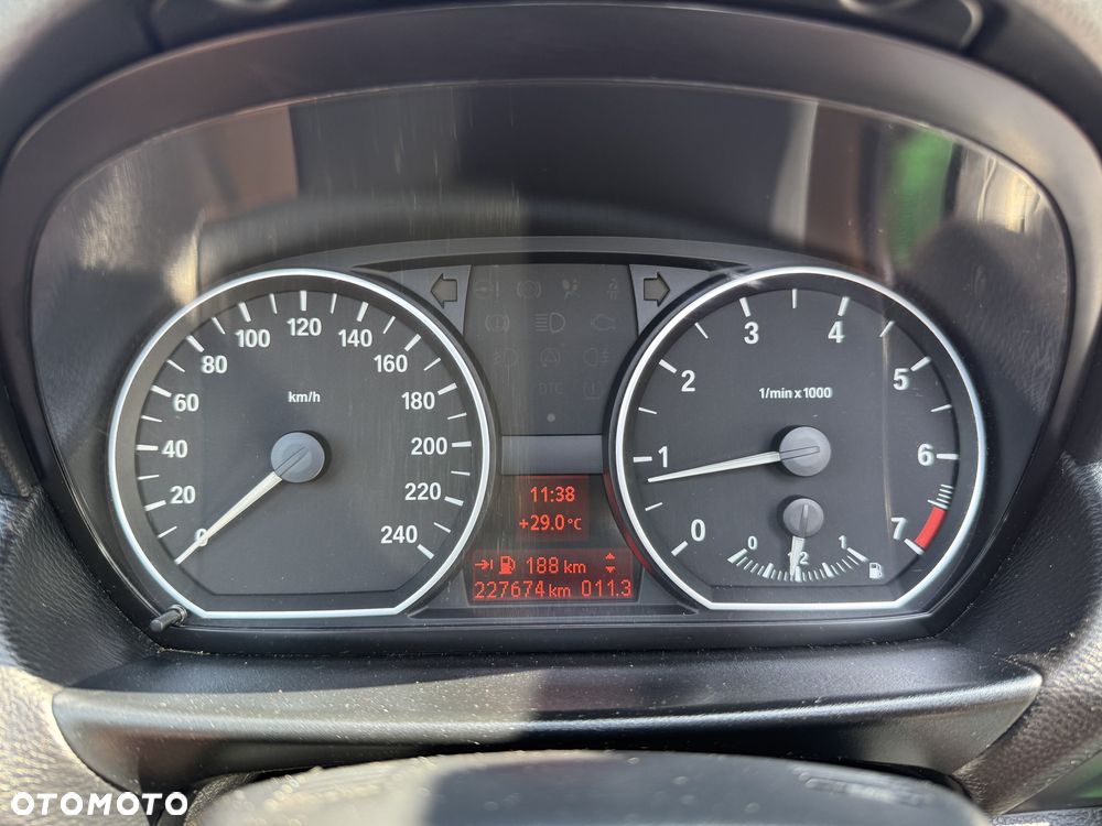 BMW Seria 1 118i Edition Sport - 26