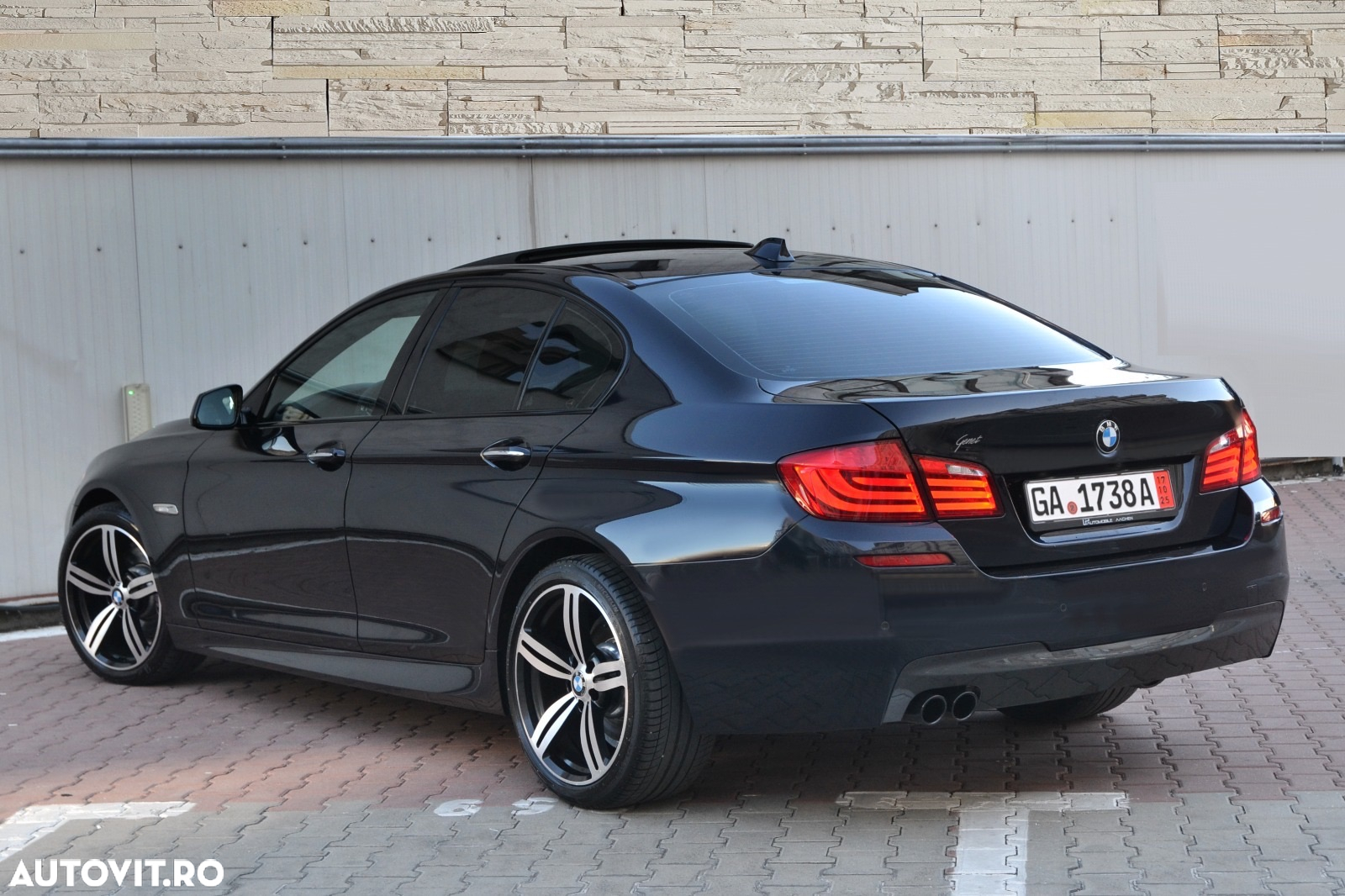 BMW Seria 5 520d xDrive - 4