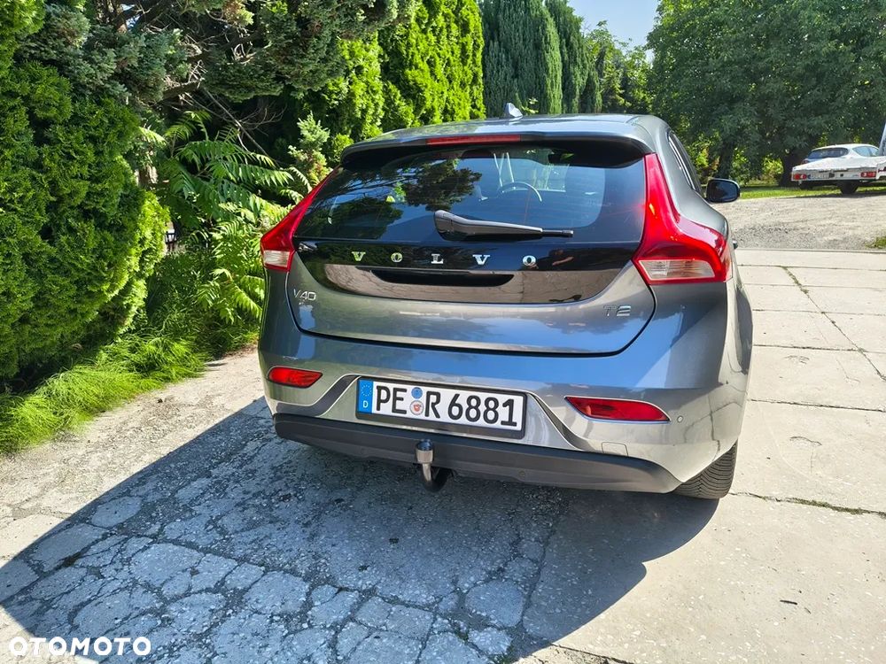 Volvo V40 T2 Linje Svart - 9