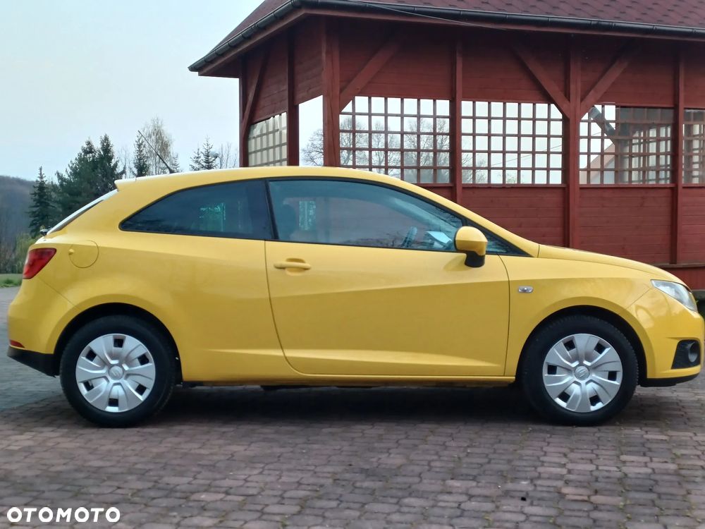 Seat Ibiza SC 1.4 16V Style - 12