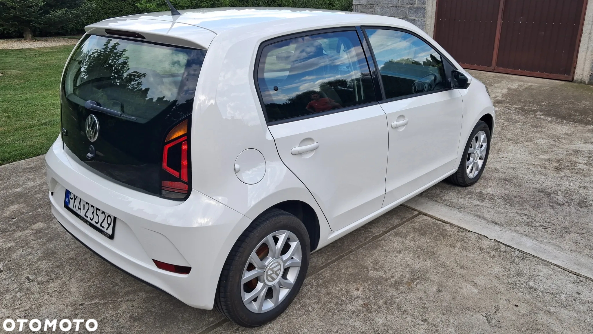 Volkswagen up! (BlueMotion Technology) high - 4