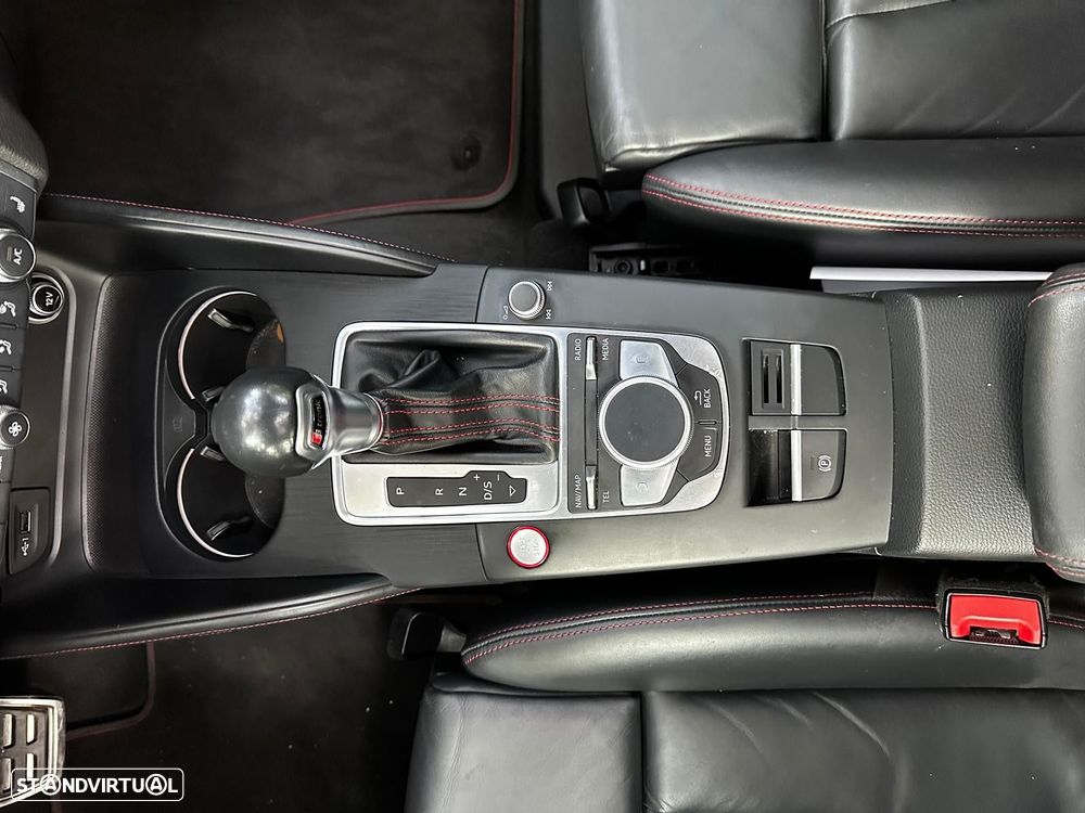 Audi S3 Limousine TFSI quattro S tronic - 19