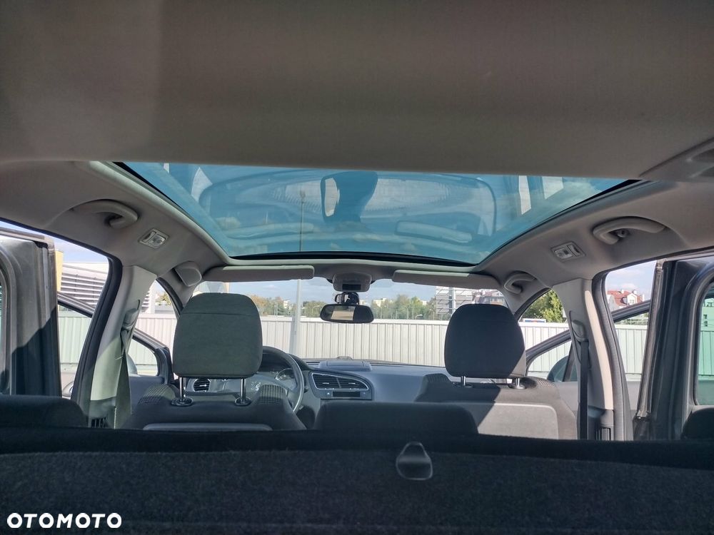 Peugeot 5008 155 THP Family - 19