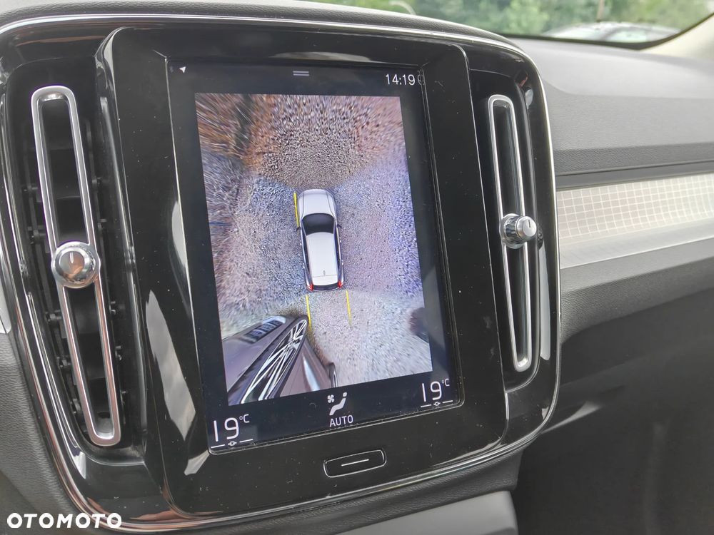 Volvo XC 40 T4 AWD Geartronic Momentum Pro - 20