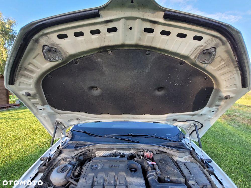 Skoda Superb 2.0 TDI L&K - 28