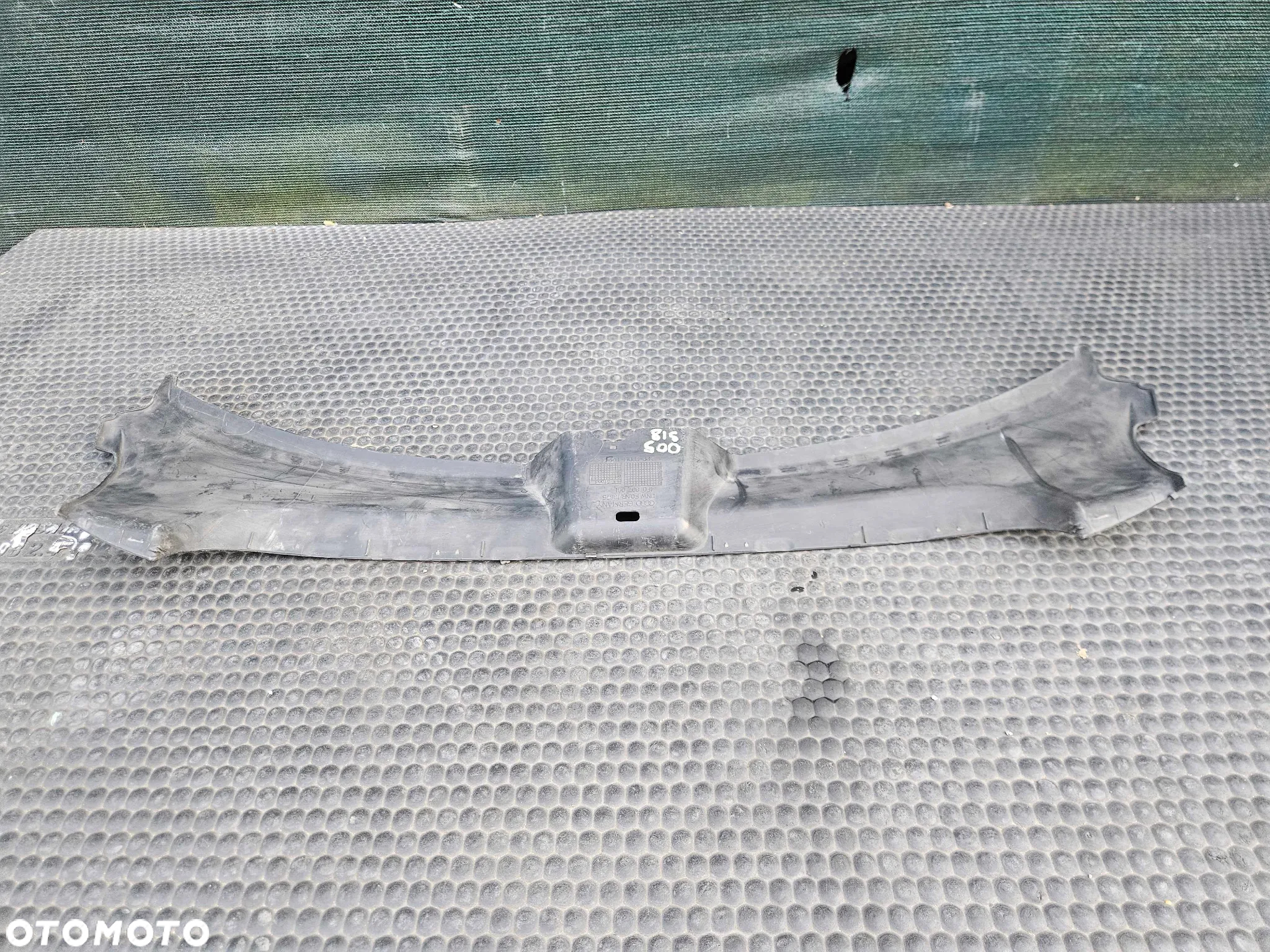 Oslona 4F0807081 Pasa Przedniego Zderzaka Nakladka Maskownica Zamek Audi A6 C6 2005r - 25