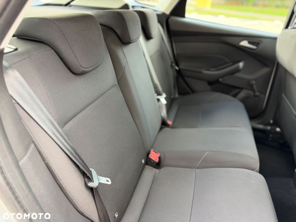 Ford Focus 1.0 EcoBoost Titanium Business - 24