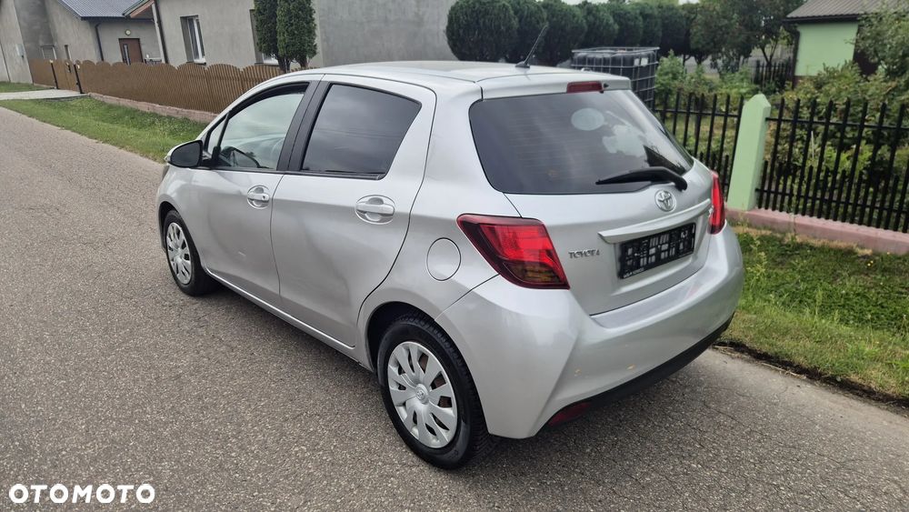 Toyota Yaris 1.4 D-4D Active - 12
