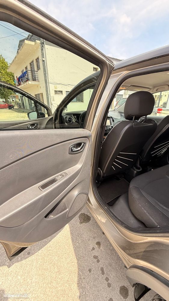 Renault Captur 1.5 dCi - 15